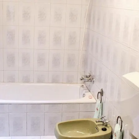 Сasa de vacaciones Charming House In With Mountain View *