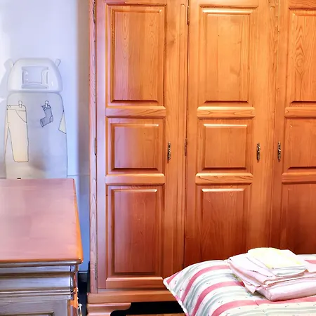 Hébergement de vacances Charming House In With Mountain View Paredes do Rio