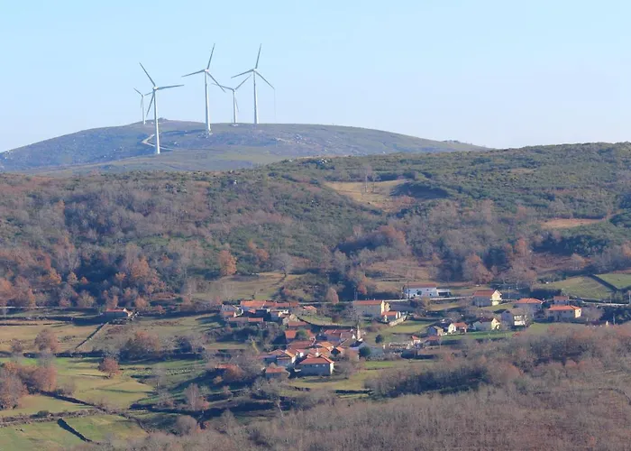 Charming House In With Mountain View *