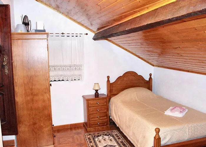 Charming House In With Mountain View *