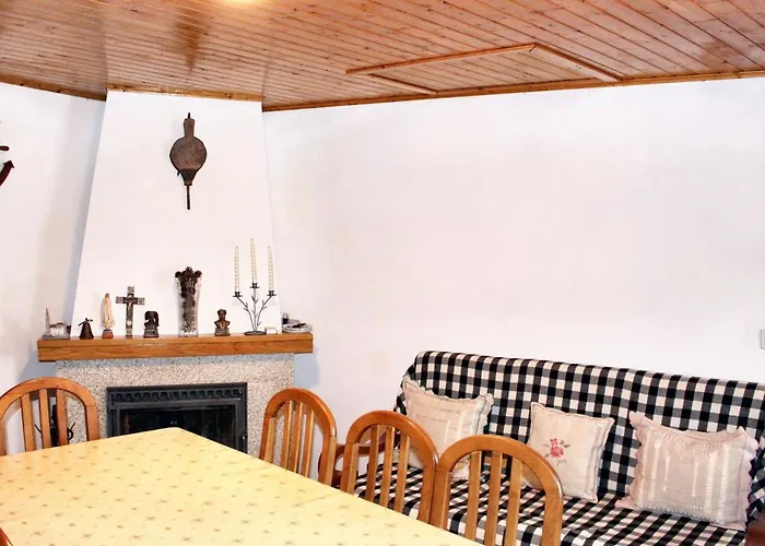 Charming House In With Mountain View Paredes do Rio