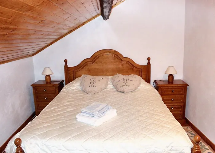 Feriehus Charming House In With Mountain View