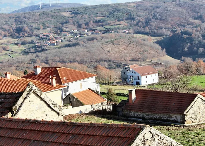 Charming House In With Mountain View *